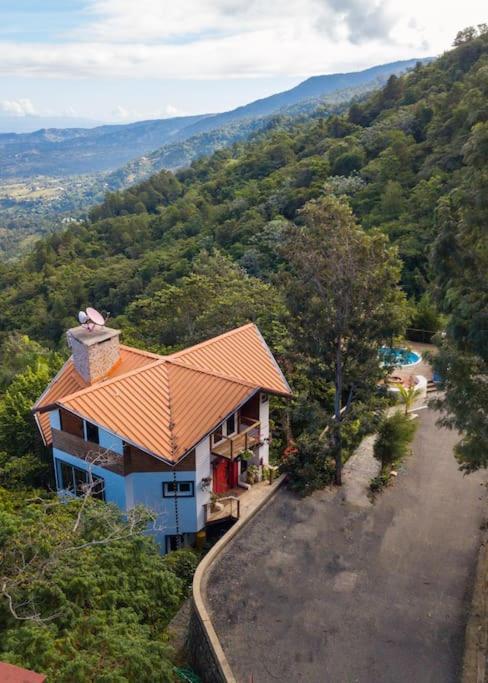Mansion Dubai-Mountain-Jacuzzi-4Br-Jamaca De Dios Villa Jarabacoa Exterior photo